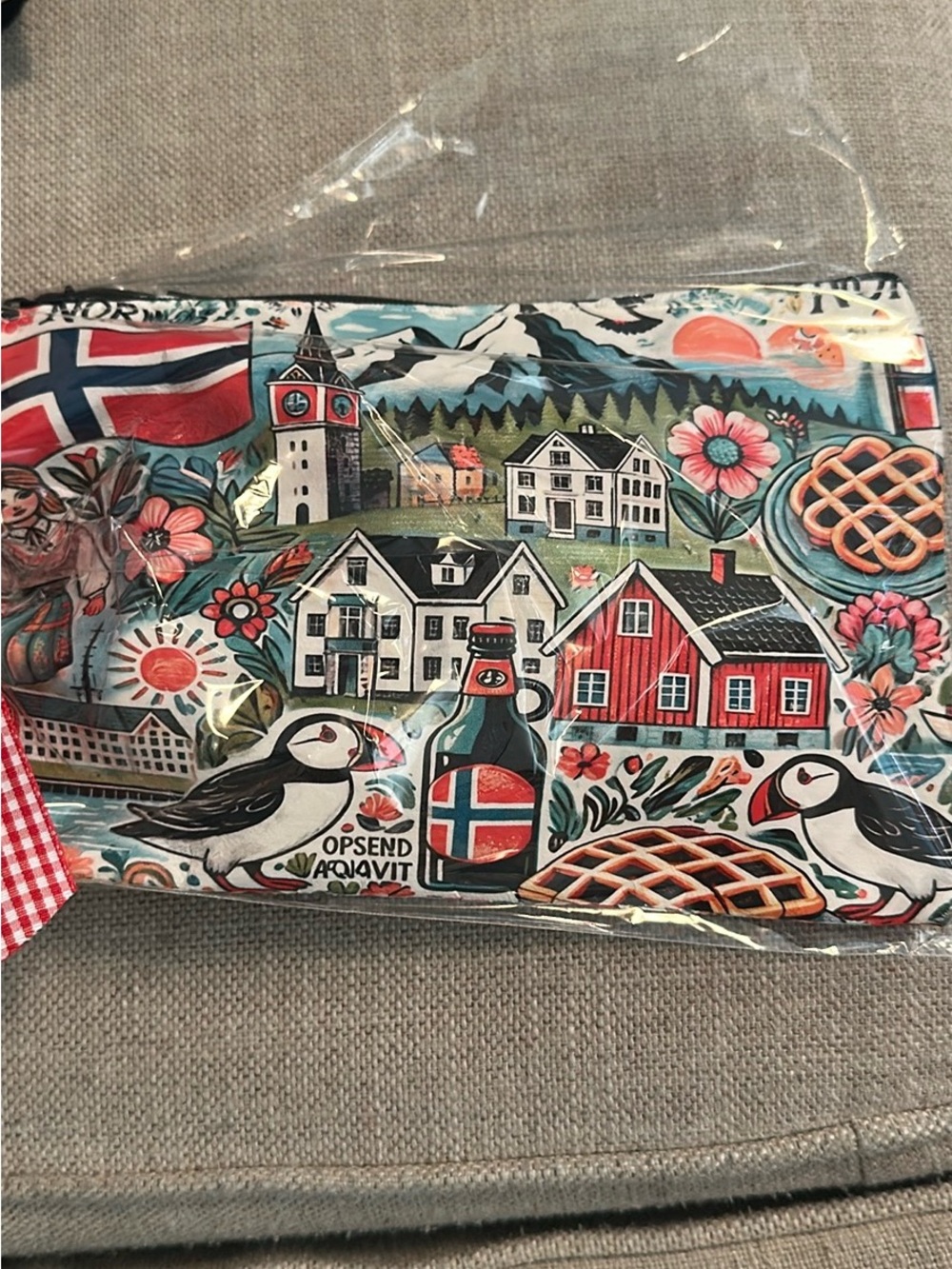 Colorful Norwegian Scene Cosmetic Bag - Blue/Red Motifs, new